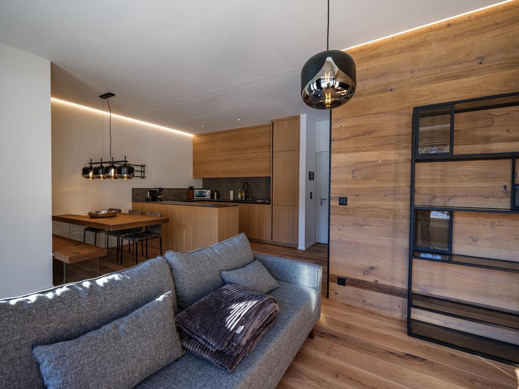 Black Summit Boutique Apartment *
